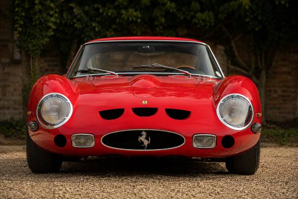 Ferrari 250 GTO/64 Tipo 539/64 Comp specs, history, 3.0L V12 details, racing heritage, chassis identity, and 1964 Series II performance.