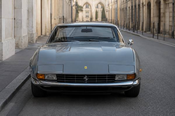Ferrari 365 GTC/4 specs: 4.4L Tipo F101 AC 100 V12 with 340 hp, 5-speed manual, performance, reliability, production and buying insights.