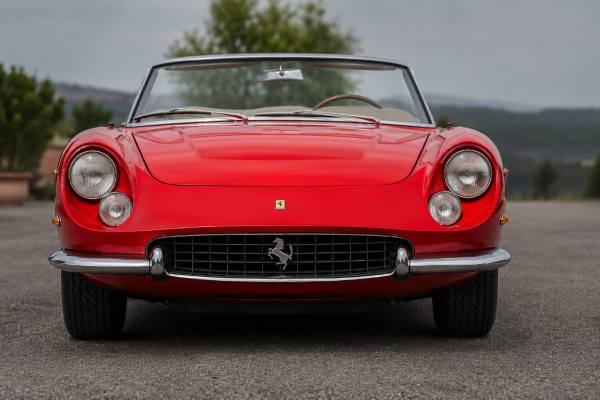 Ferrari 365 GTS (Tipo 592C) features a 320 hp 4.4L V12, rear transaxle, and ultra-rare 20-car production. Specs, performance, values, and buying guide.