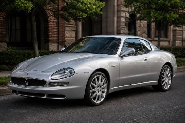 Maserati 3200 GT specs: 3.2L twin-turbo V8, 370 hp, 6-speed manual, RWD, performance, reliability, servicing, and buying advice.
