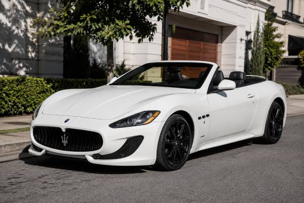 Maserati GranCabrio Sport M145 460 hp specs, V8 performance, Skyhook chassis, model updates, maintenance risks, and used-car buying advice.