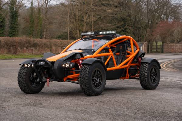 Ariel Nomad Sport specs: 2.4L Honda K24Z7, 230 hp, 298 Nm, six-speed manual, rear-wheel drive, 671 kg weight and 3.4-sec 0–60 mph.