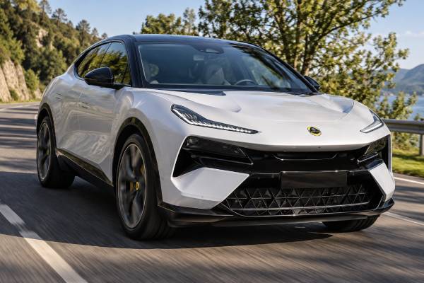 Lotus Eletre 600 SE Type 132 specs: 603 hp, 112 kWh battery, AWD, 4.15-sec 0–100 km/h, 710 Nm torque, 350 kW DC charging, and 250 km/h top speed.