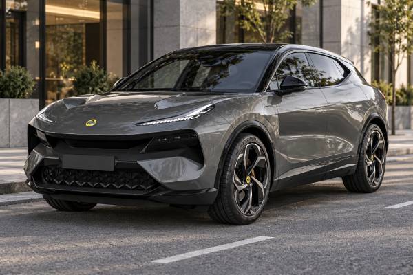 Lotus Eletre 900 Executive Type 132 specs: 112 kWh battery, 918 hp, 535 km CLTC range, 265 km/h top speed, 985 Nm torque, AWD, and 3.0-sec 0–100 km/h.