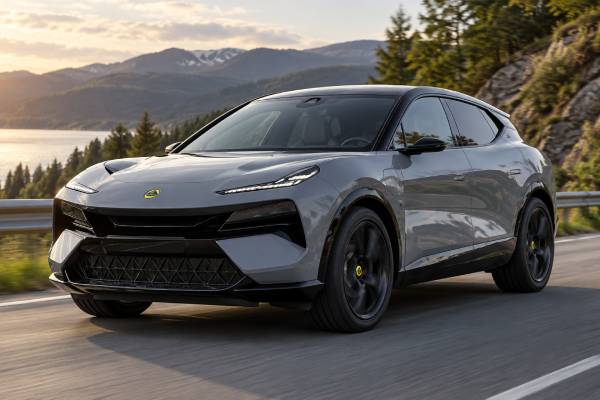 Lotus Eletre 900 Type 132 specs: 905 hp, 985 Nm torque, 112 kWh battery, 265 km/h top speed, AWD, 2.95-sec 0–100 km/h, and 350 kW DC charging.