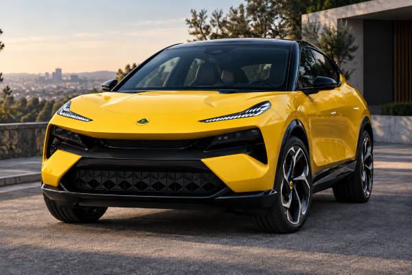 Lotus Eletre Sport Type 132 specs: 112 kWh battery, 603 hp, 710 Nm torque, AWD, 4.5-sec 0–100 km/h, 350 kW DC charging, and 258 km/h top speed.