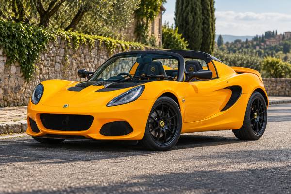 Lotus Elise Sport 220 Type 111 specs: 1.8L engine, 217 hp, 250 Nm torque, RWD, 4.6-sec 0–100 km/h, 4.2-sec 0–60 mph, and 234 km/h top speed.