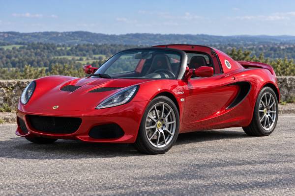 Lotus Elise Sport 240 Final Edition Type 111 specs: 240 hp, 244 Nm torque, 1.8L supercharged inline-four, 4.1-sec 0–60 mph, 237 km/h top speed, and RWD.
