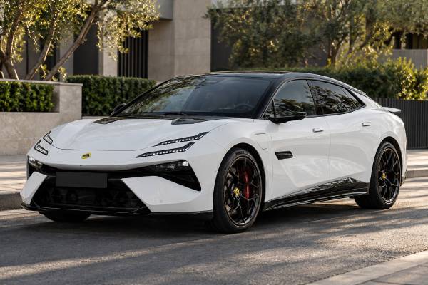 Lotus Emeya 600 SE Type 133 specs: 603 hp, AWD, 102 kWh battery, 4.15-sec 0–100 km/h, and 250 km/h top speed.