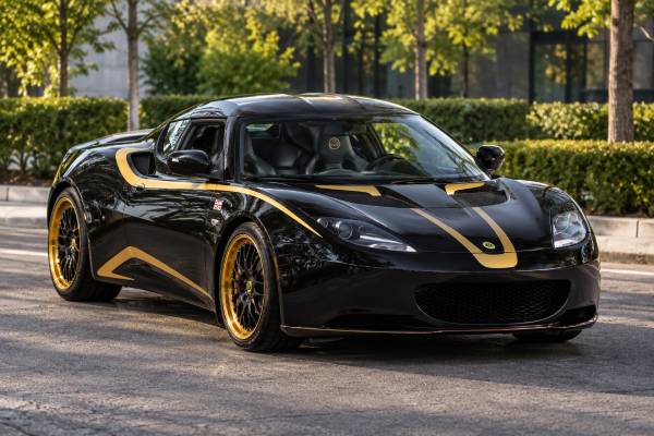 Lotus Evora S GP Edition Type 122 specs: 3.5L supercharged V6, 345 hp, 400 Nm torque, 6-speed manual, RWD, 4.8-sec 0–100 km/h, and 4.6-sec 0–60 mph.