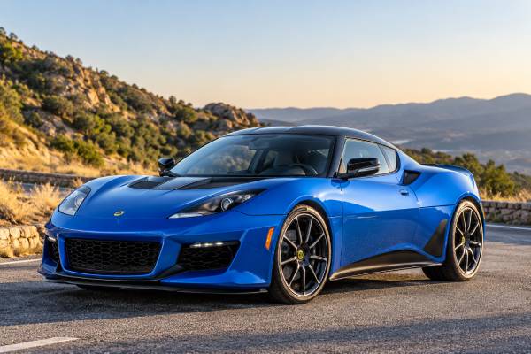 Lotus Evora GT410 Type 122 specs: 410 hp, 410 Nm torque, 3.5L supercharged V6, 4.2-sec 0–100 km/h, 4.1-sec 0–60 mph, and 298 km/h top speed.