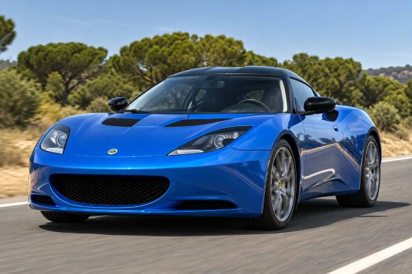 Lotus Evora S IPS Type 122 specs: 3.5L supercharged engine, 345 hp, 400 Nm torque, 4.7-sec 0–100 km/h, 4.5-sec 0–60 mph, and 269 km/h top speed.
