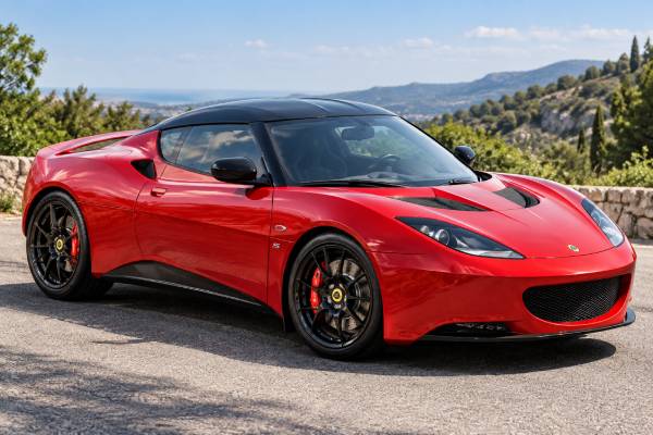 Lotus Evora S Sports Racer Type 122 specs: 345 hp, 3.5L supercharged engine, RWD, 4.6-sec 0–100 km/h, 400 Nm torque, 4.4-sec 0–60 mph, and 286 km/h top speed.